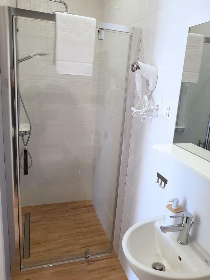 Apartamenty Metro Targowek Варшава Екстериор снимка