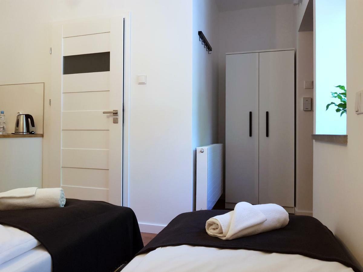 Apartamenty Metro Targowek Варшава Екстериор снимка