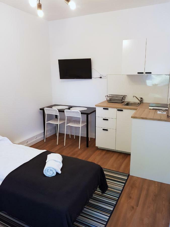 Apartamenty Metro Targowek Варшава Екстериор снимка