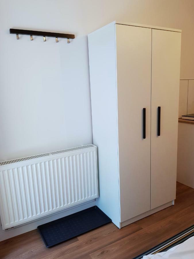 Apartamenty Metro Targowek Варшава Екстериор снимка