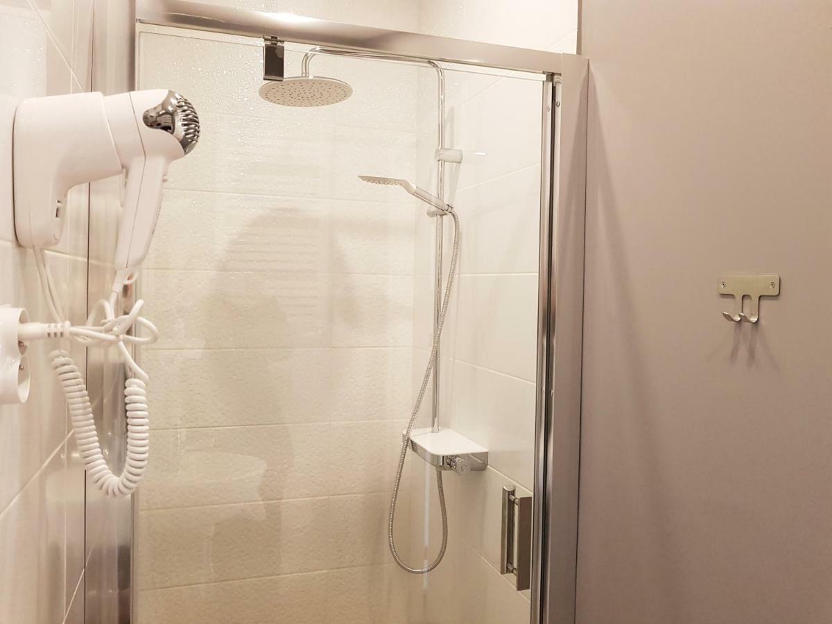 Apartamenty Metro Targowek Варшава Екстериор снимка